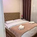 Apartment Experience New Bazaar 02