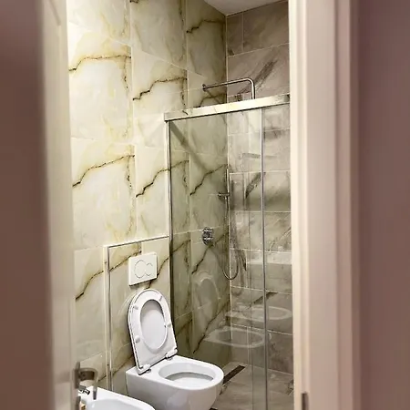 公寓 Experience New Bazaar 02 地拉那